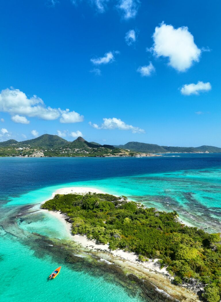 caribbean-resorts-floating-islands